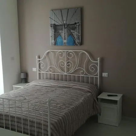 Vandrerhjem Villafranca Pignola